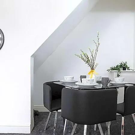 Hotel Stylish And Spacious 3-bed House 3*